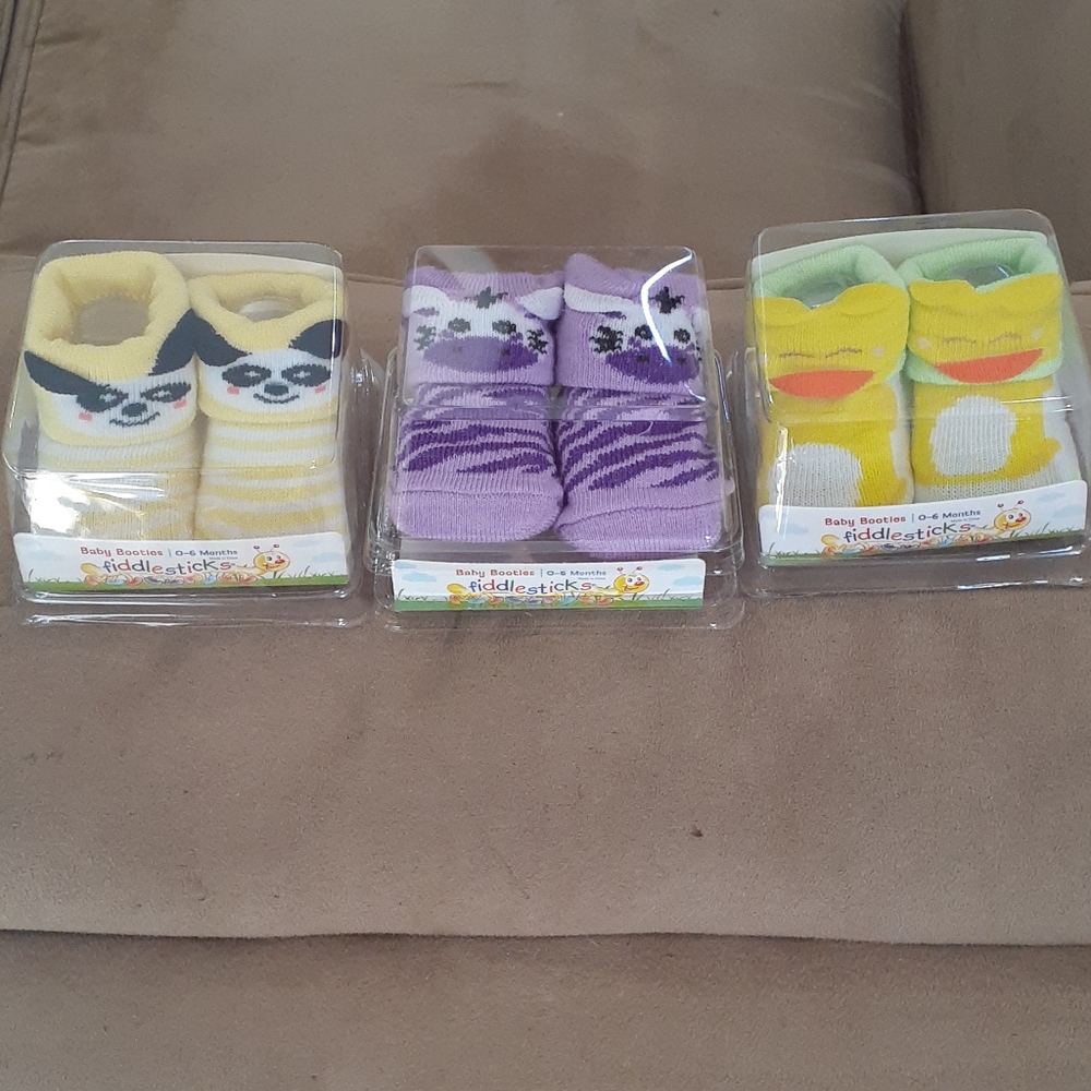 Fiddlesticks 3 pairs of Baby Bootie Socks Nwt